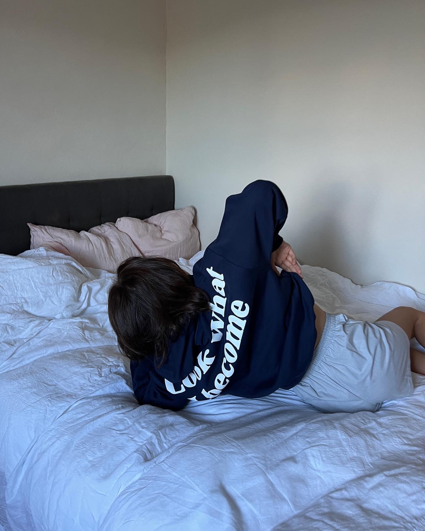 Le Hoodie Galbo Sport - Look What I Become