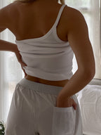 Le débardeur asymétrique côtelé Galbo - Soft White