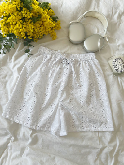 The Sanary Shorts - Broderie Anglaise 🦢